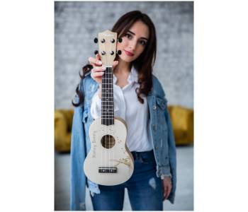 VESTON KUS 25 BUNNY - Укулеле сопрано ~ Серия Veston color